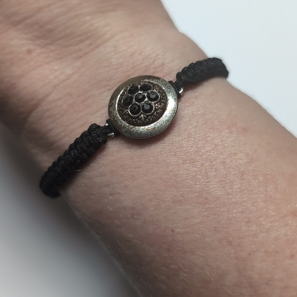 519 Black Adjustable Slider Bracelet with Black Rhinestones Silver‎ Circle Charm